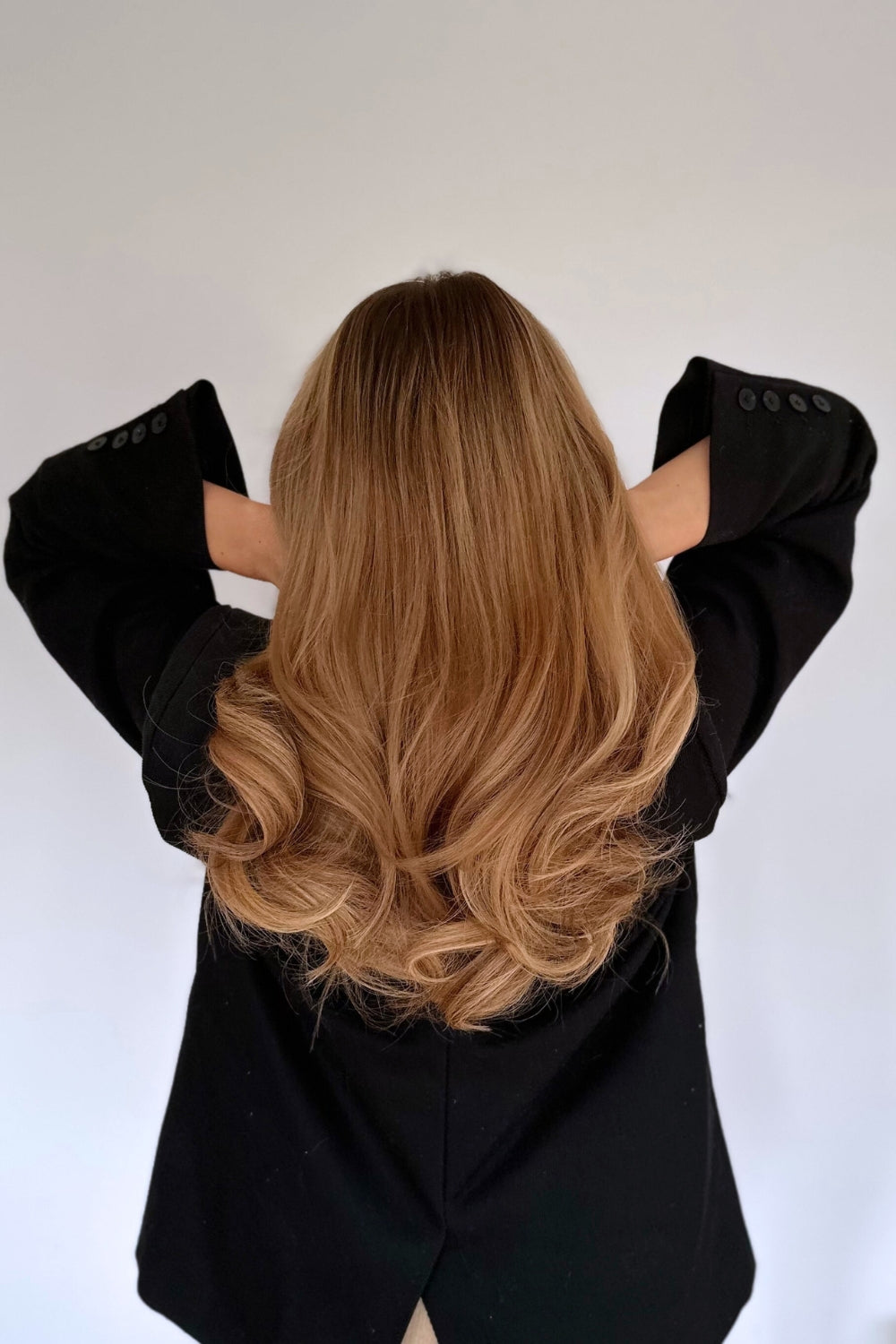 The final results after using BHBD's heatless curls kit